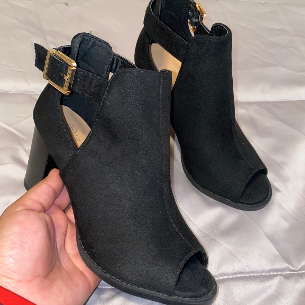 Black heeled booties